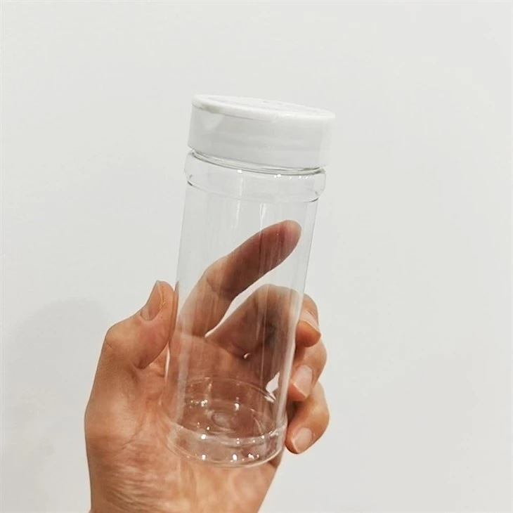 8oz Plastic Seasoning Bottles
